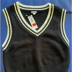 Sweater Vest